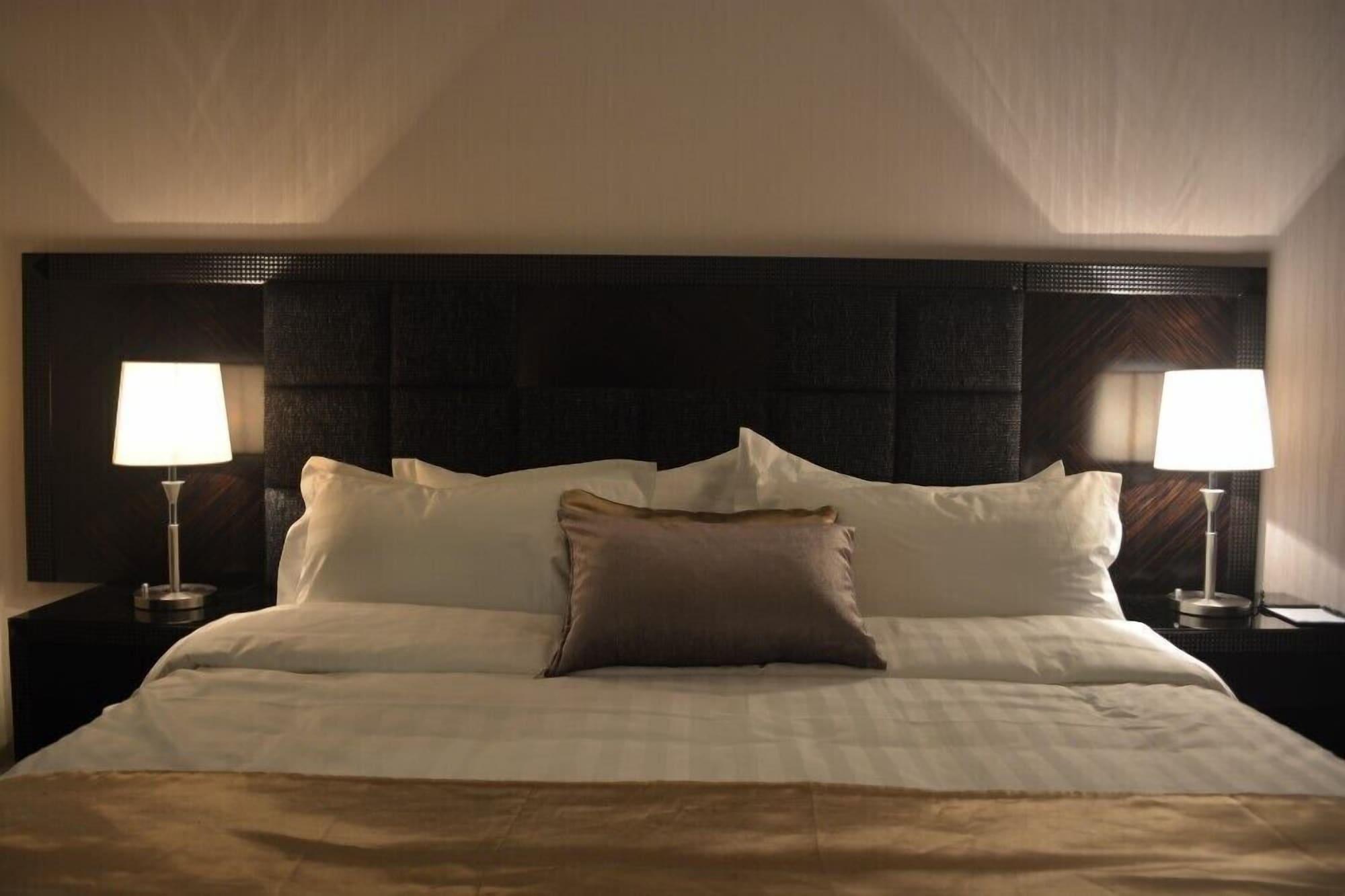 Tilal Almadina Hotel & Suites Amman Eksteriør bilde